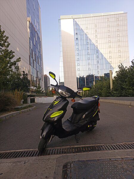 Scuter 49cc -LINHAI  (ideal livrari / oras), motor nou, RCA 2027, ITP 2028