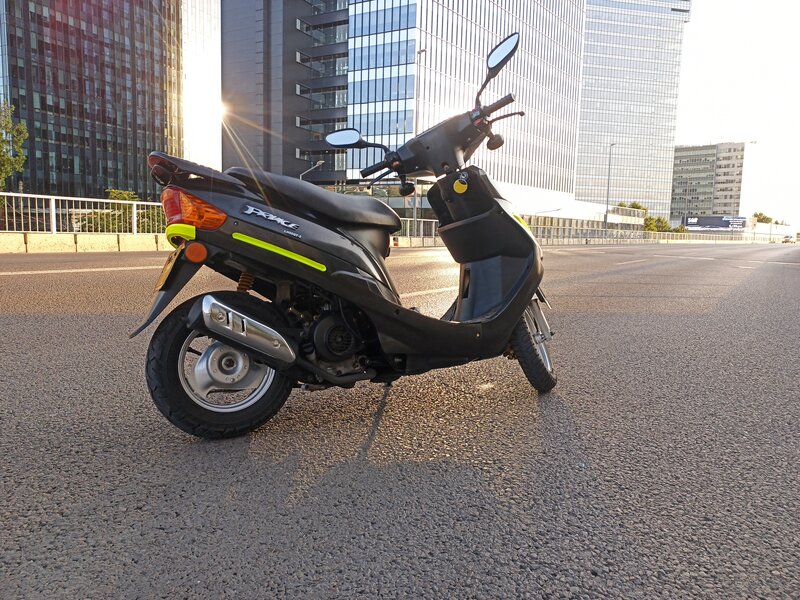 Scuter 49cc -LINHAI  (ideal livrari / oras), motor nou, RCA 2027, ITP 2028