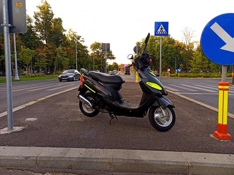 Scuter 49cc -LINHAI  (ideal livrari / oras), motor nou, RCA 2027, ITP 2028