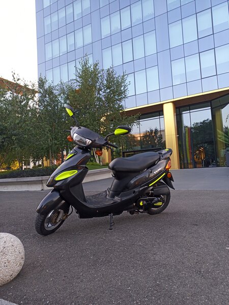 Scuter 49cc -LINHAI  (ideal livrari / oras), motor nou, RCA 2027, ITP 2028